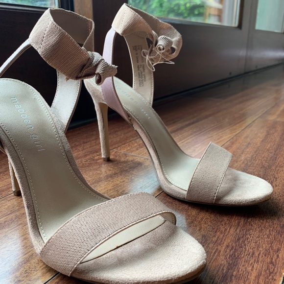 MADDEN GIRL Women's 4" Strappy Heel Suede New. Worn Once. Size 8 - Picture 5 of 11